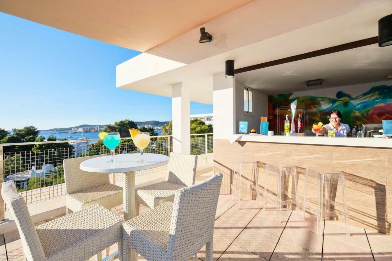 Azuline Hotel Bergantin San Antonio  Ngoại thất bức ảnh